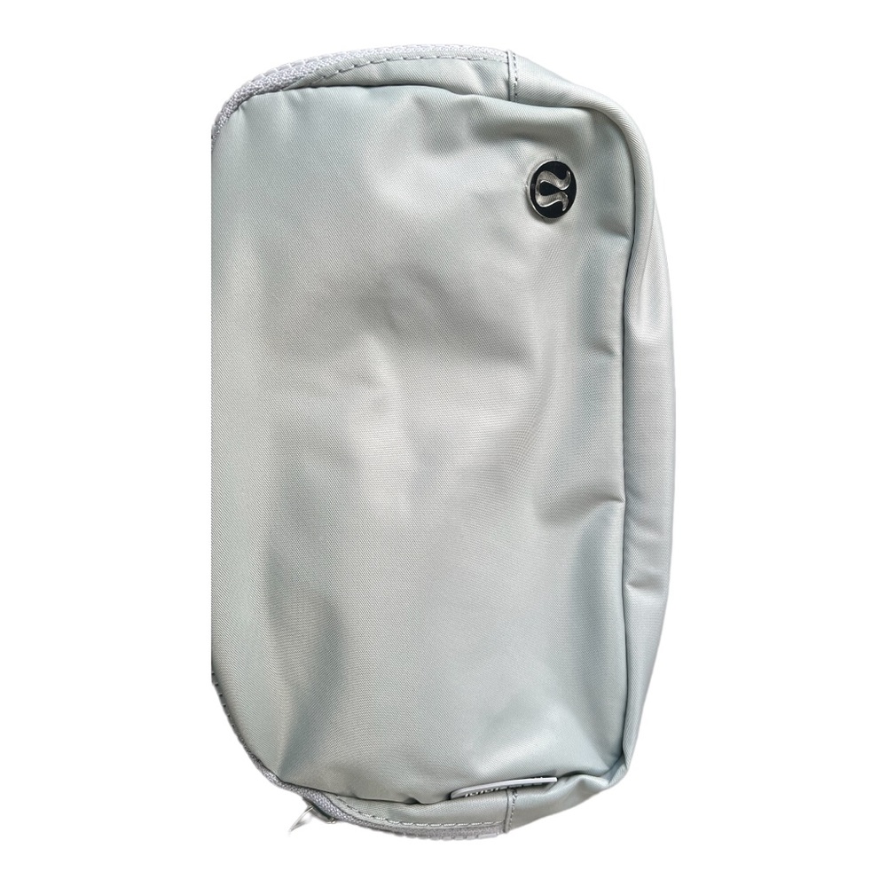 Lululemon Silver Everywhere Belt Bag New with Tags